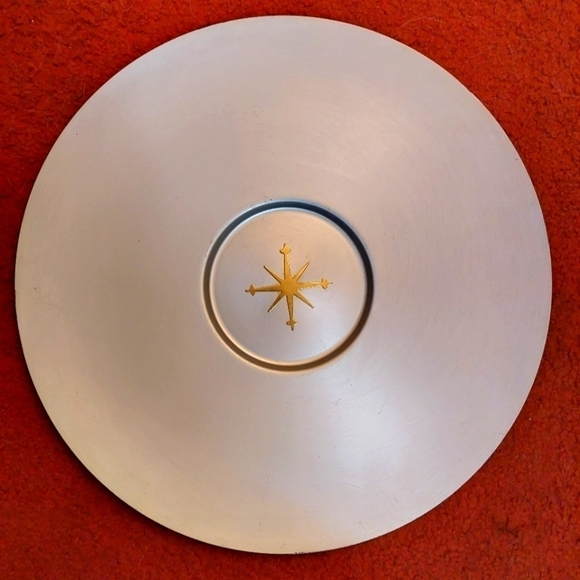 Vintage* 50s Mirro Medallion 17” Starburst Aluminum Round Serving Tray - Picture 1 of 6